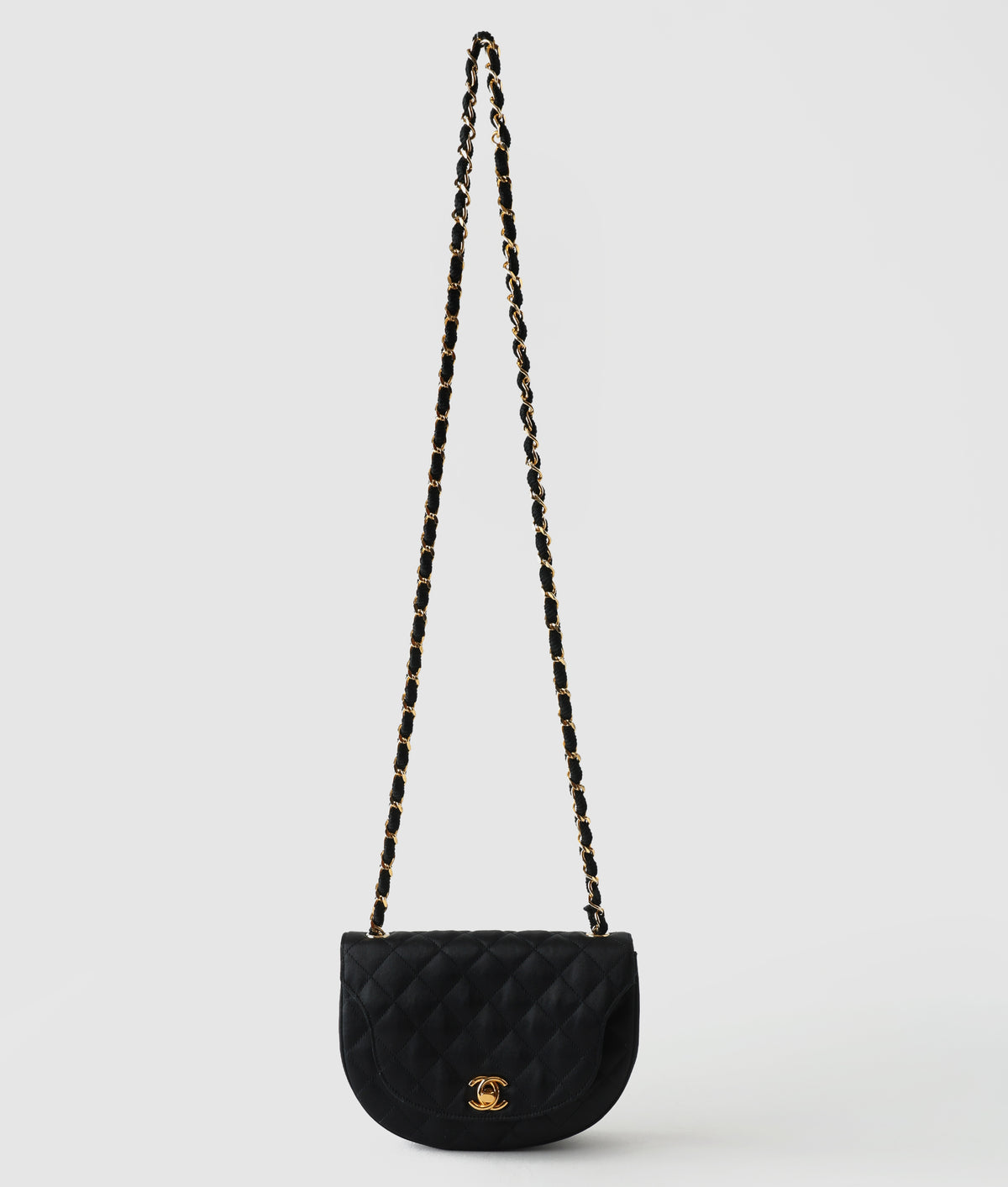 シャネル CHANEL マトラッセハーフムーンショルダー
