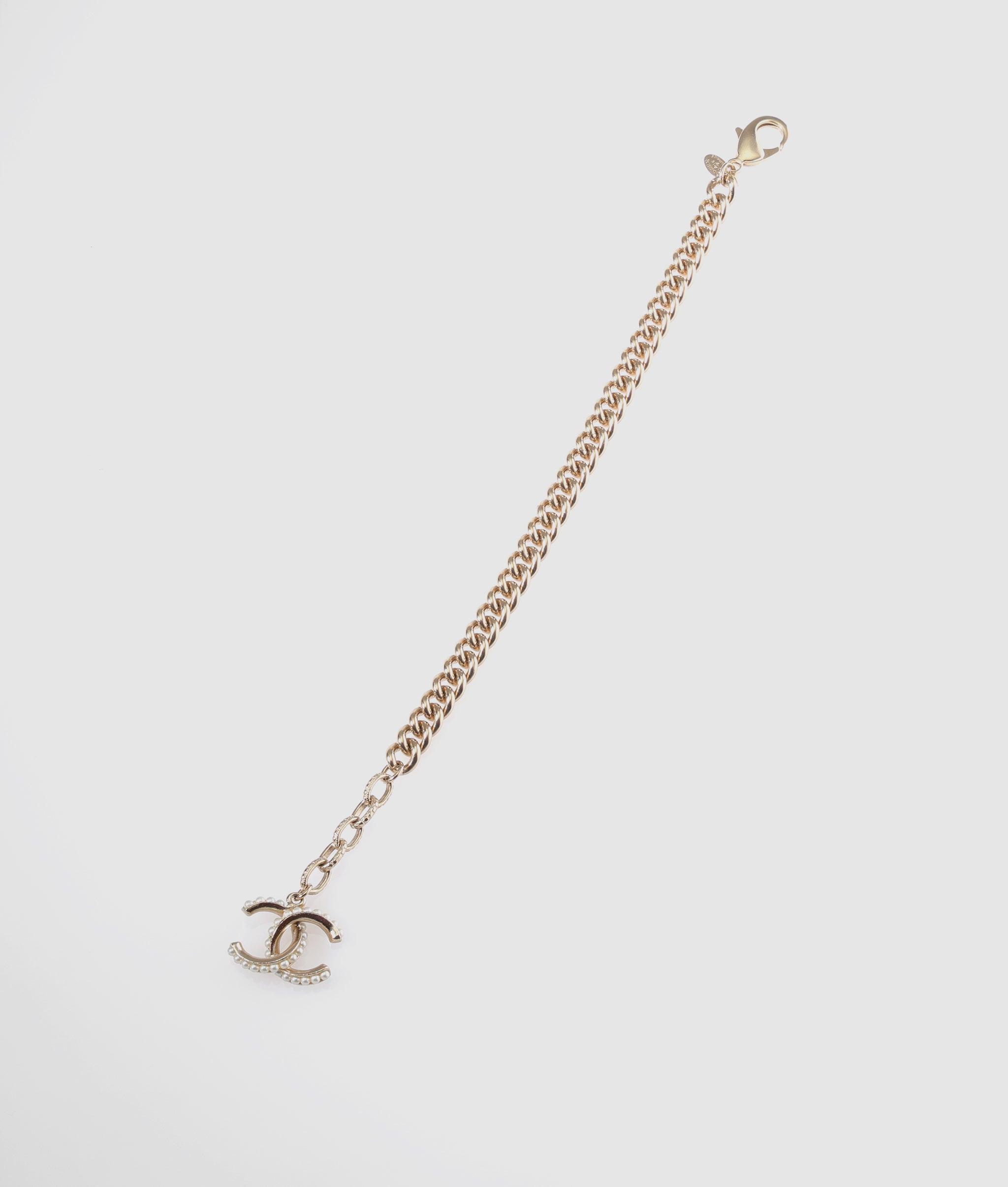 さりげなく輝く【CHANEL】ココマーク ブレスレット CHANEL ココ クラッシュ ブレスレット イエローゴールド (CHANEL