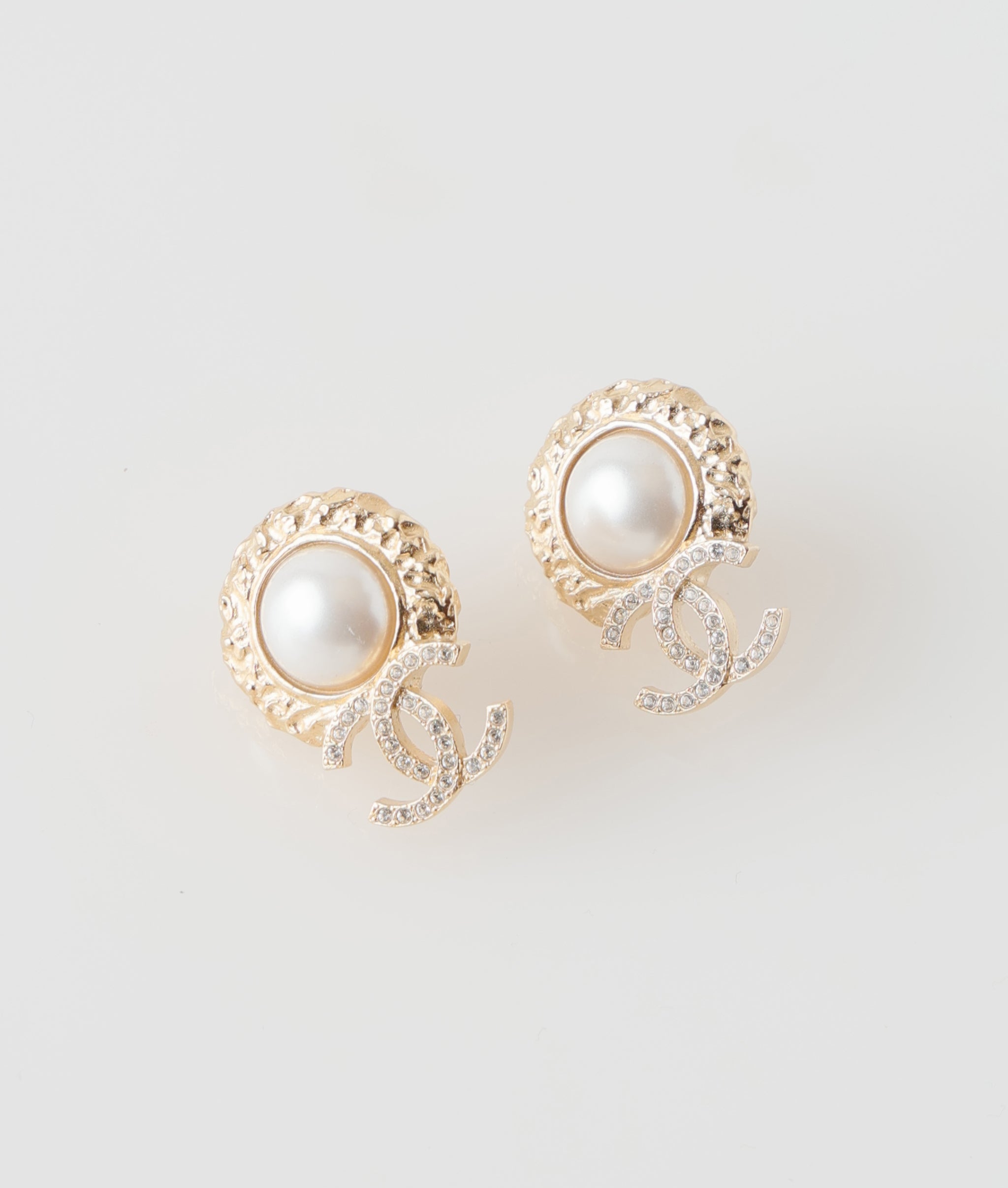 シャネル CHANEL スタッドピアス