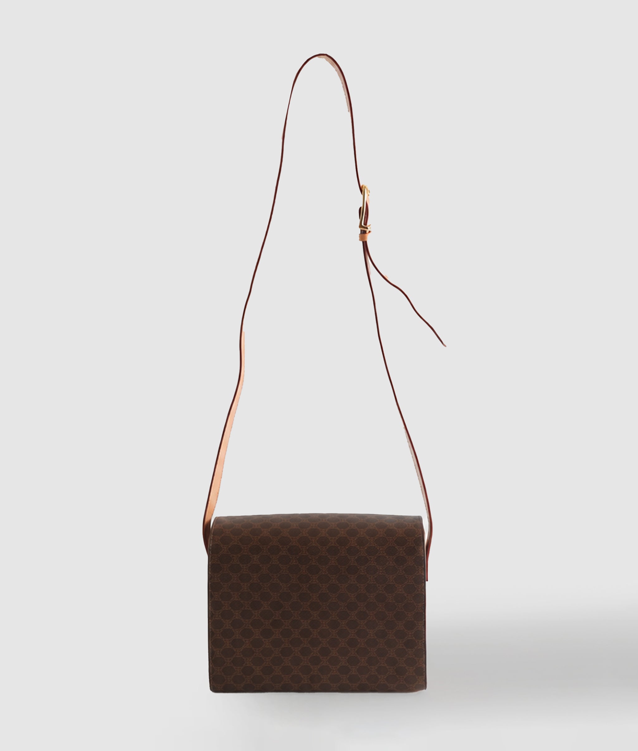 CELINE セリーヌ